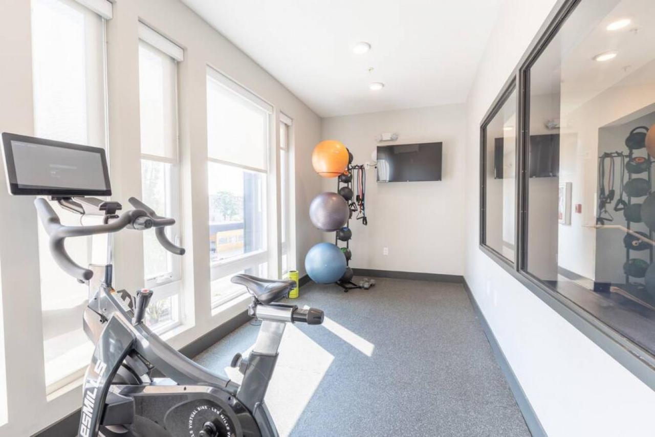 Affordable 1Bd, Comfy Queen Beds, With Gym Индианаполис Екстериор снимка